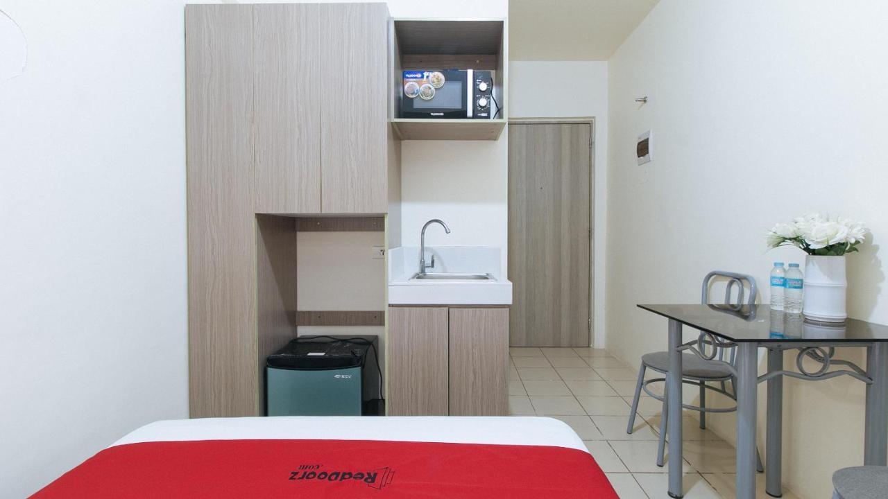 Reddoorz Plus @ Urban Deca Tower Edsa 2 ماندالويونغ المظهر الخارجي الصورة